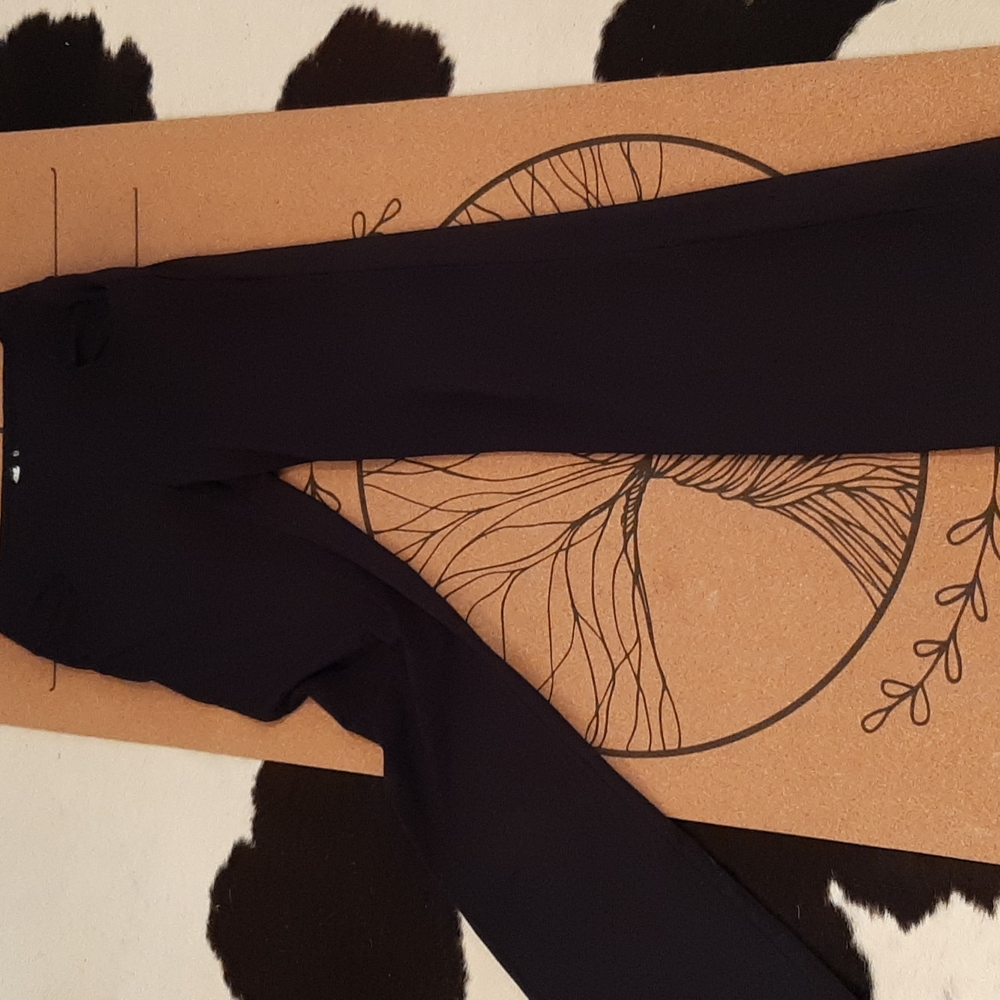 iuga tights size medium boot cut black